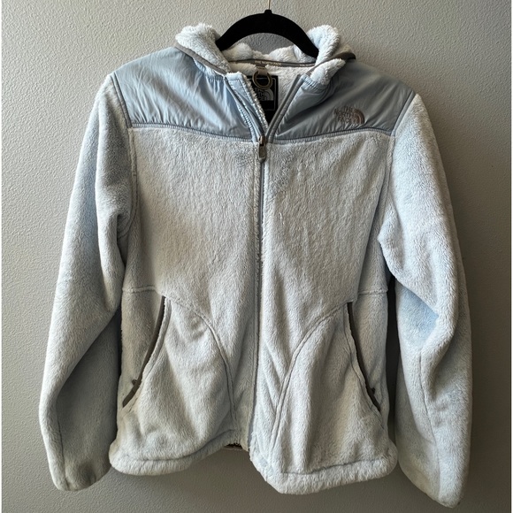 Super soft, light blue North Face jacket w/ hood - Picture 1 of 3